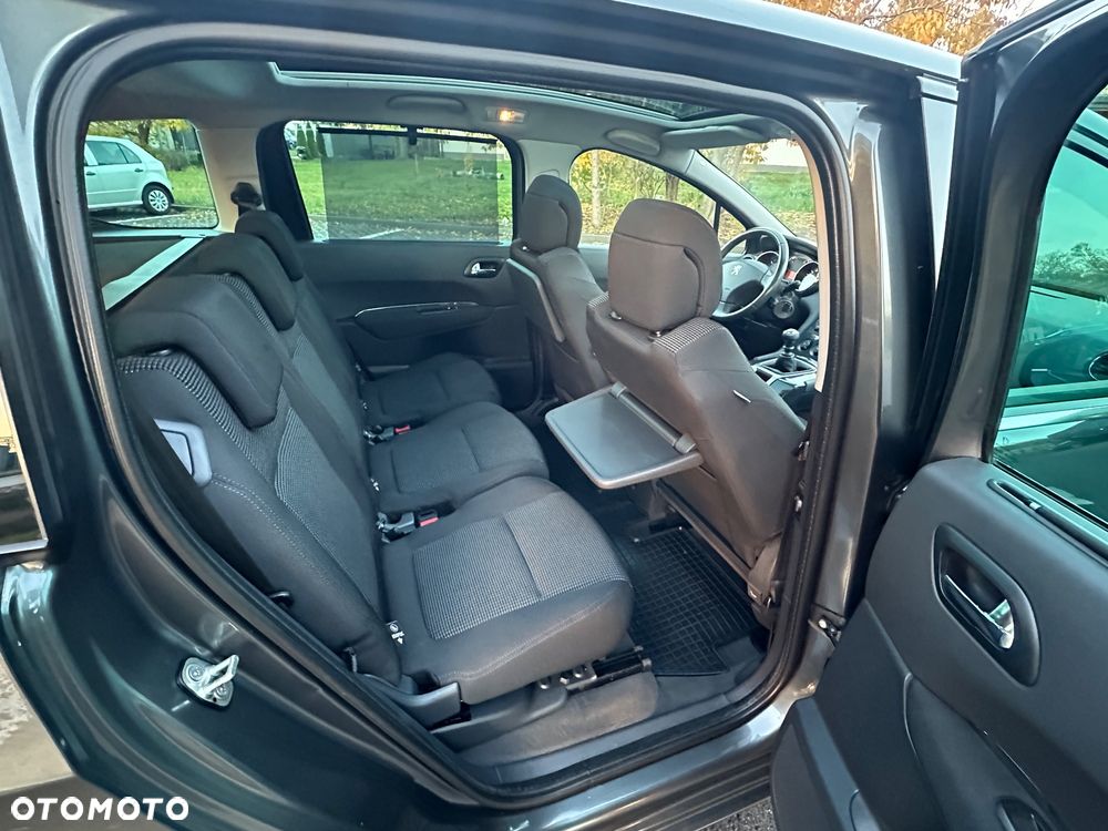 Peugeot 5008 - 27