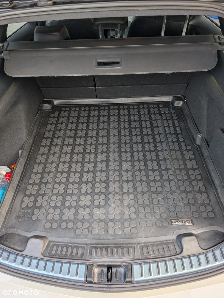 Toyota Corolla 2.0 Hybrid Executive - 10
