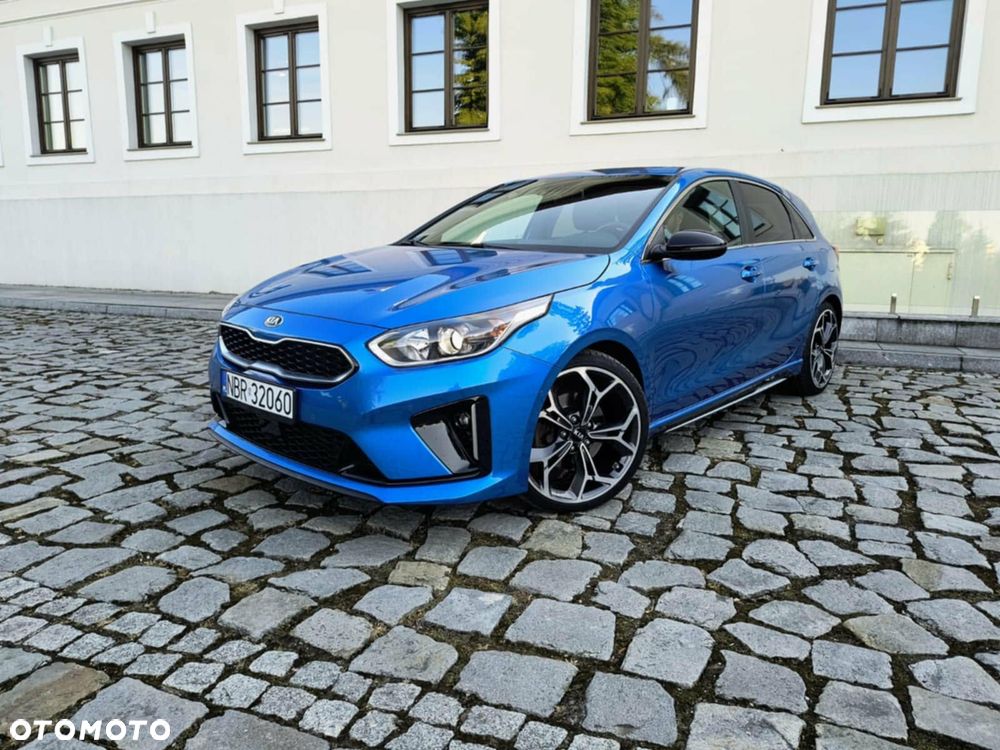 Kia Ceed - 12