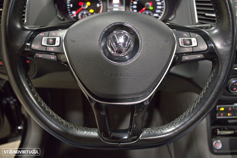 VW Sharan 2.0 TDI Blue Highline DSG - 44