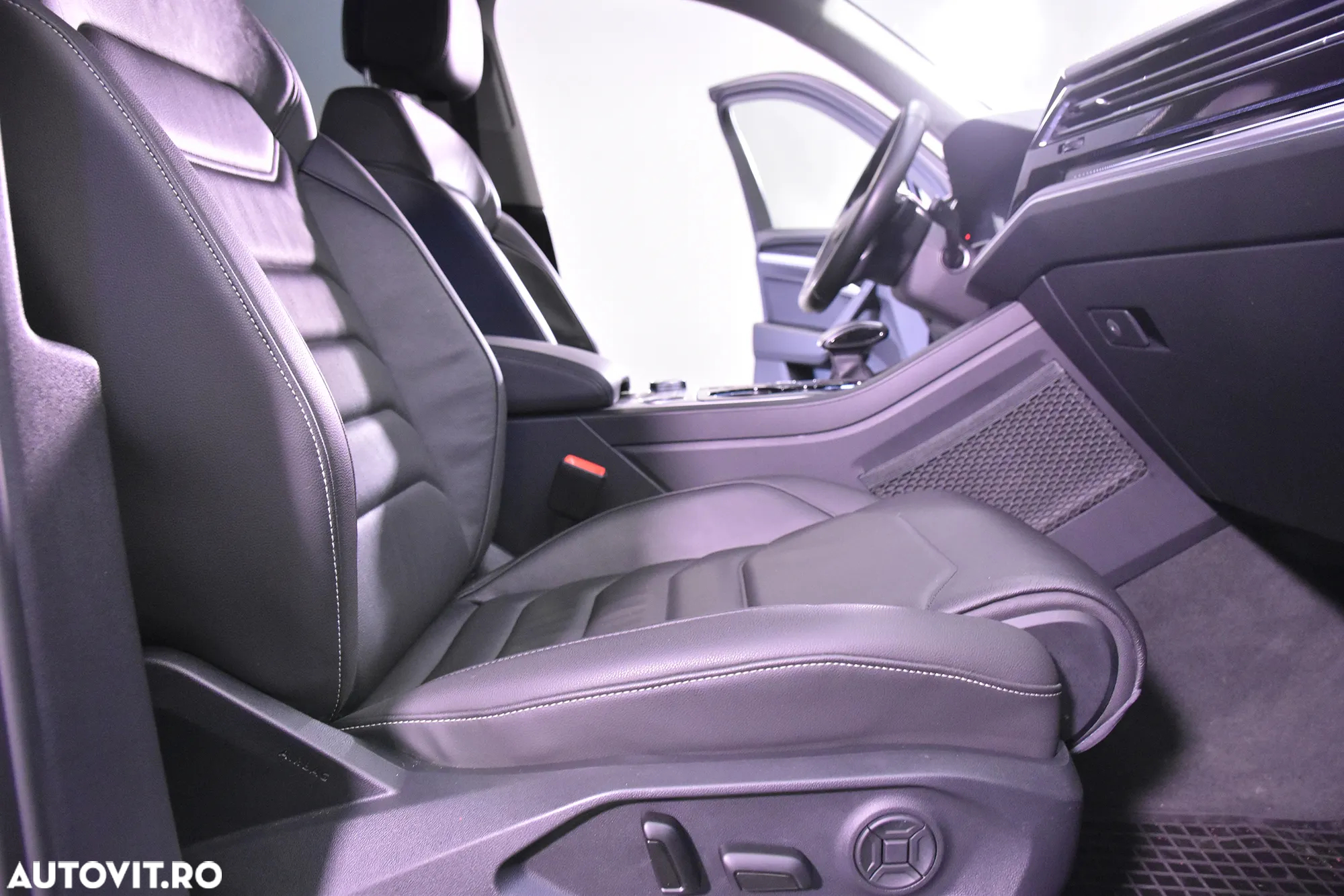 Volkswagen Touareg V6 TSI Atmosphere - 12