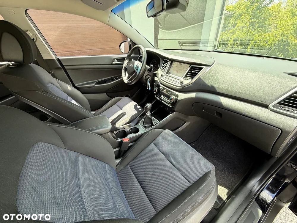 Hyundai Tucson 1.6 GDI BlueDrive Style 2WD - 26