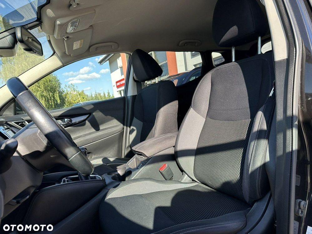 Nissan Qashqai 1.5 dCi N-Connecta - 17