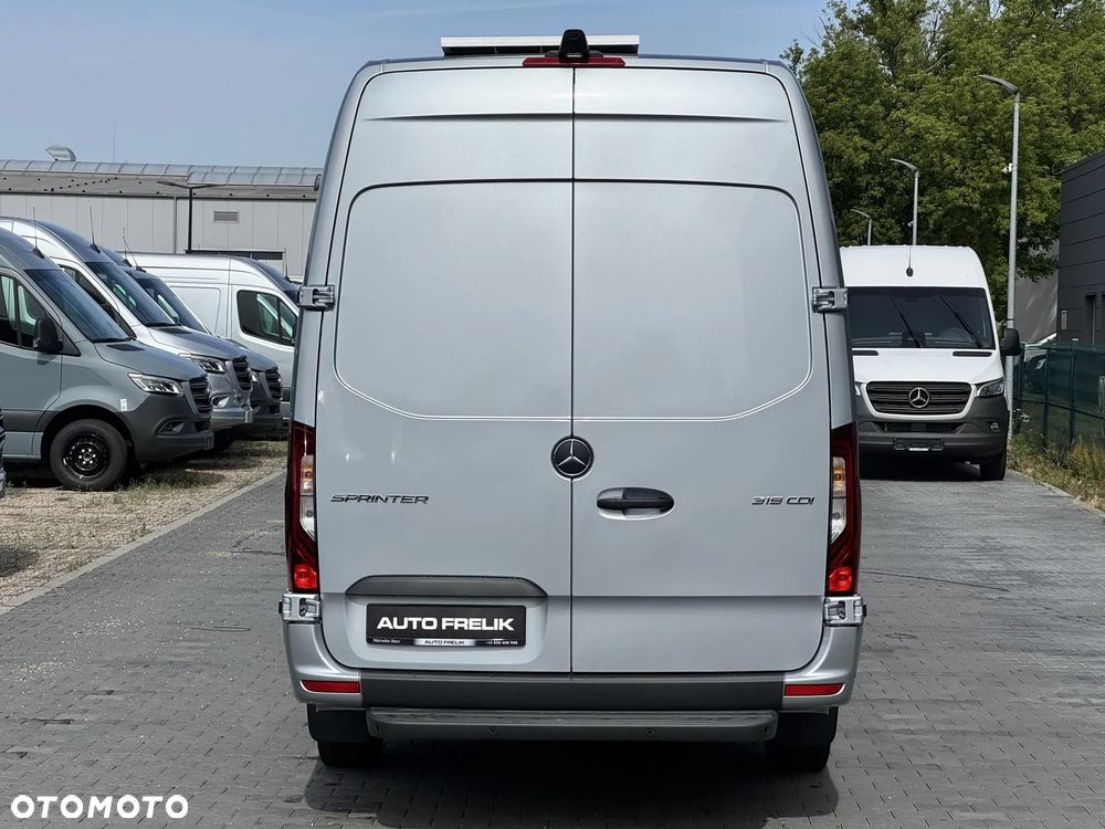 Mercedes-Benz Sprinter - 7