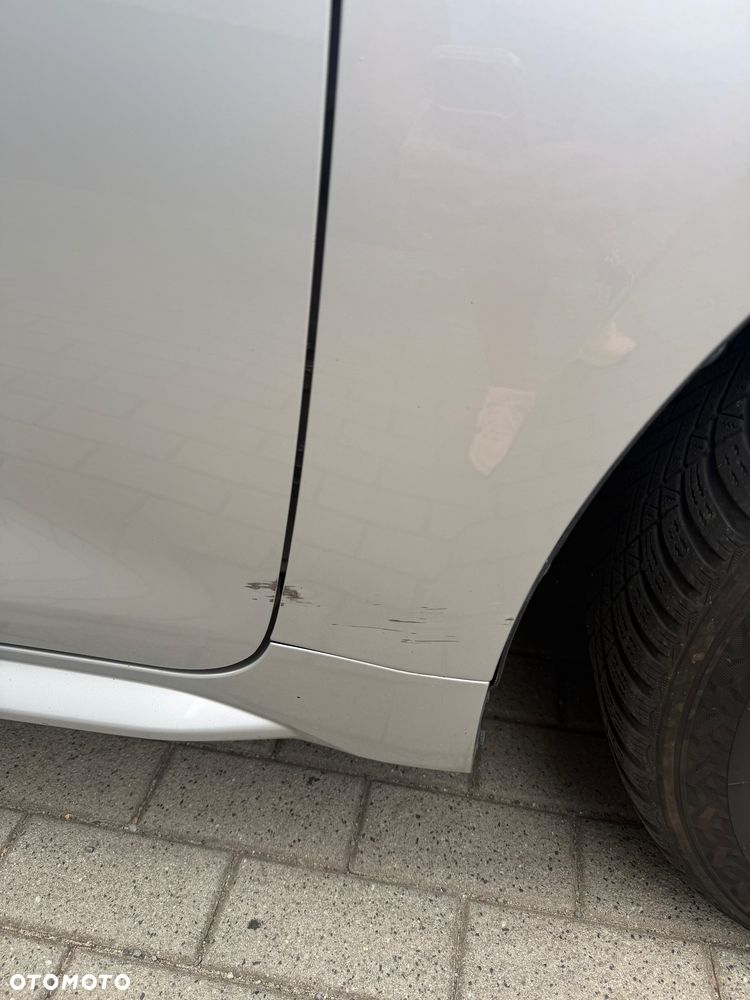 Toyota Corolla 1.8 Hybrid Comfort - 12