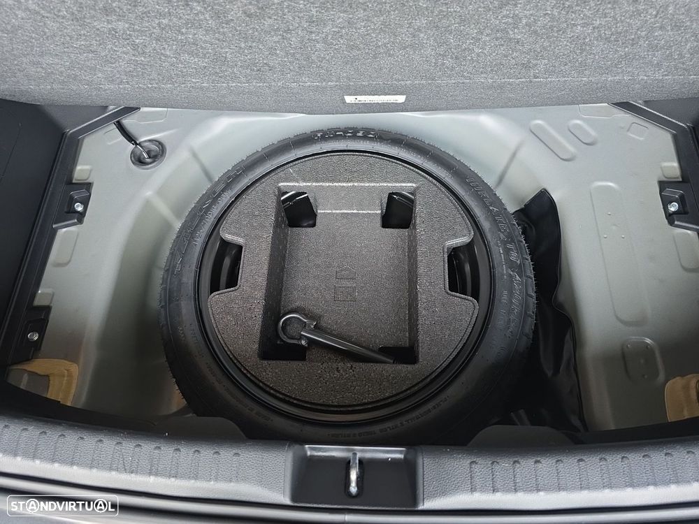 Toyota Yaris 1.5 HDF Comfort Plus - 11