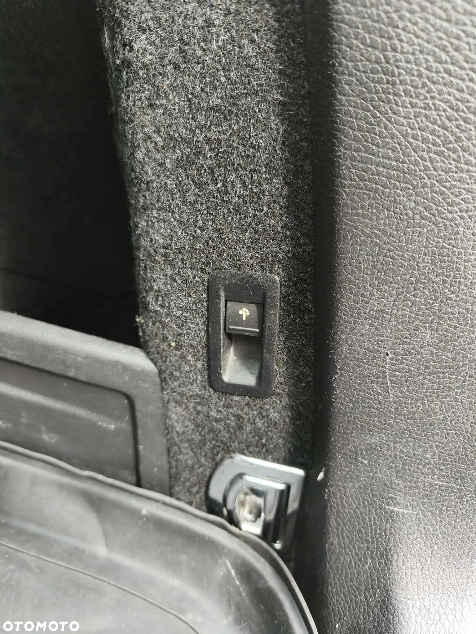 Volkswagen Passat 2.0 TDI Comfortline DSG - 24