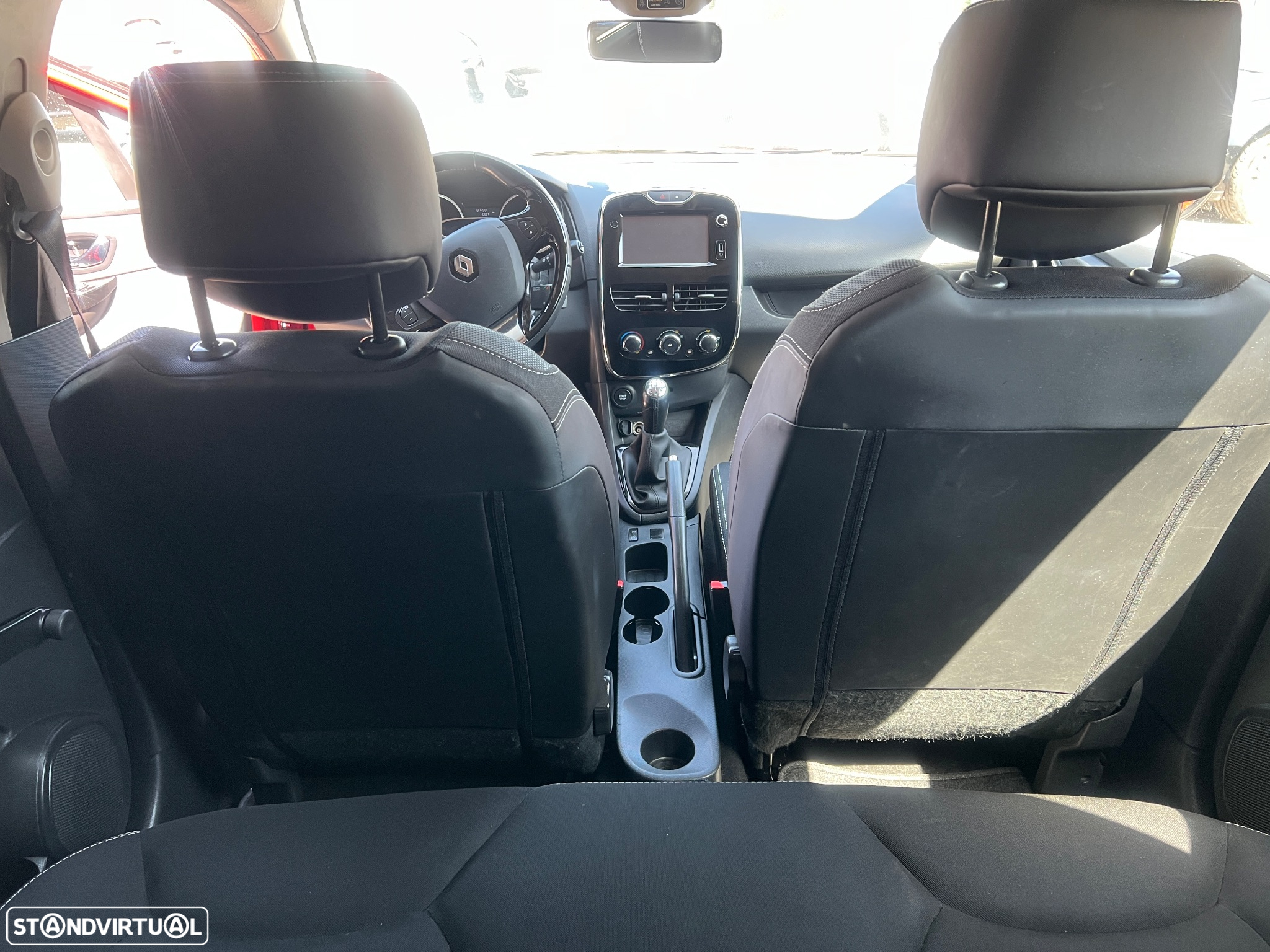 Renault Clio 0.9 TCE Dynamique S - 23