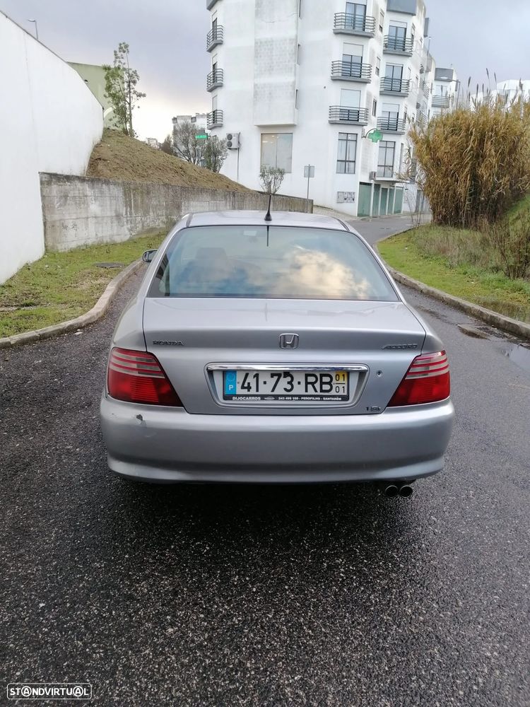 Honda Accord 1.8 LS TA - 3