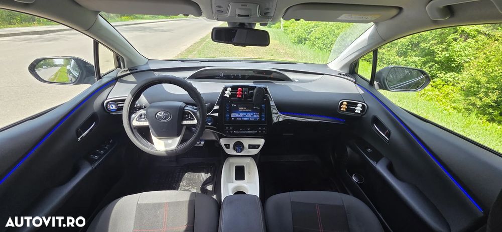 Toyota Prius 1.8 Dual VVT-i Sol+ - 12