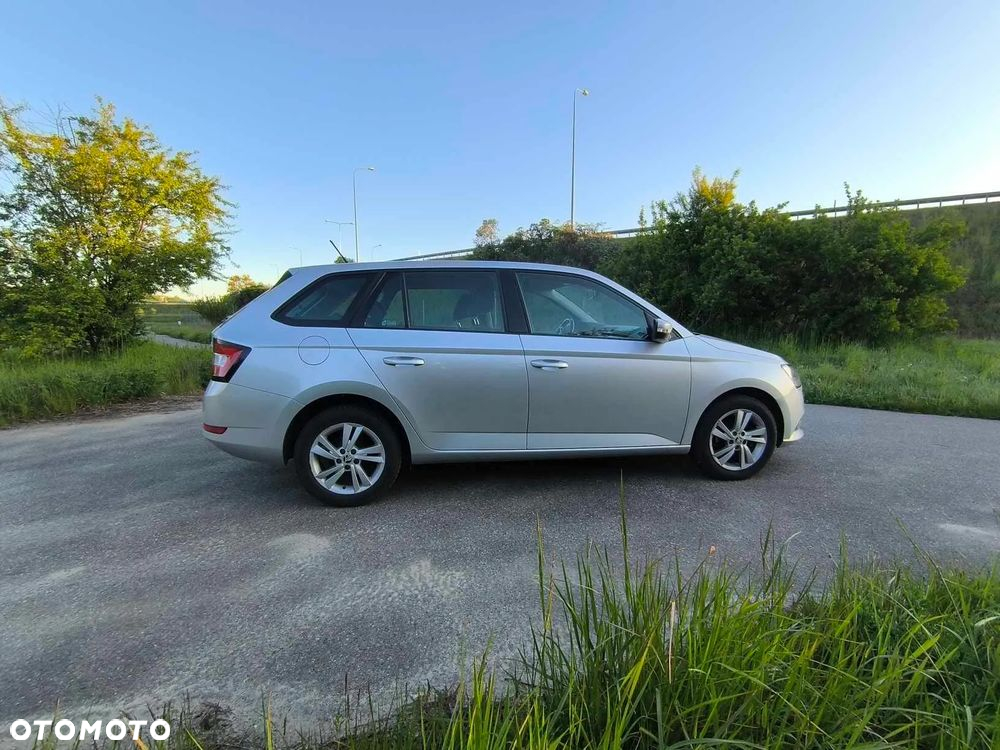 Skoda Fabia 1.0 TSI Ambition - 2