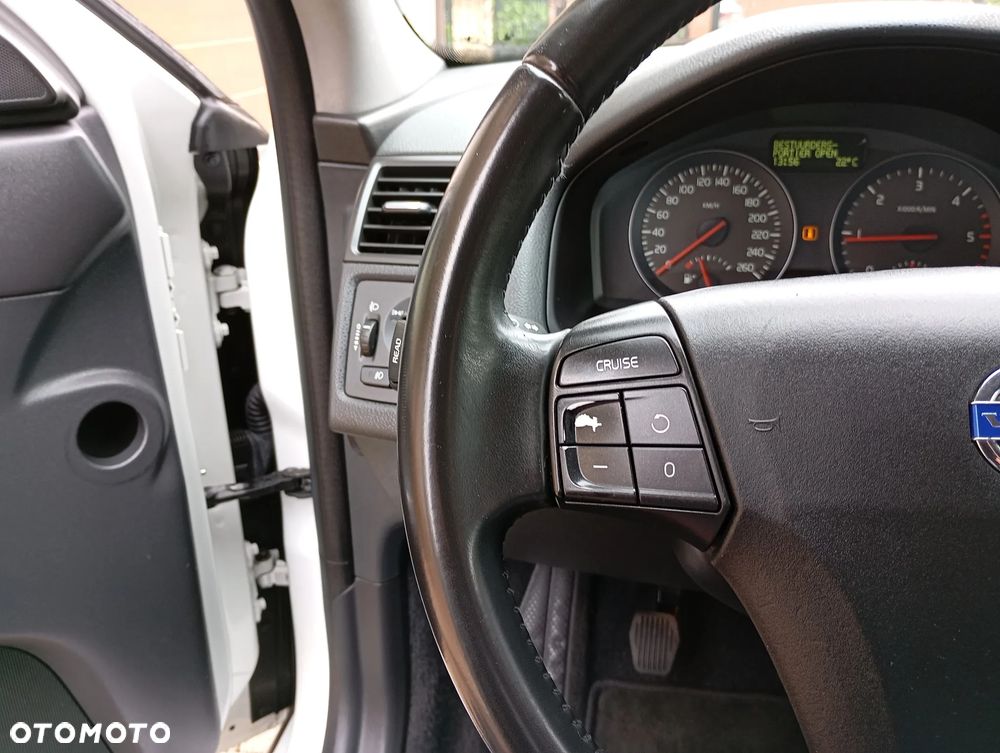 Volvo V50 DPF D2 Summum - 17