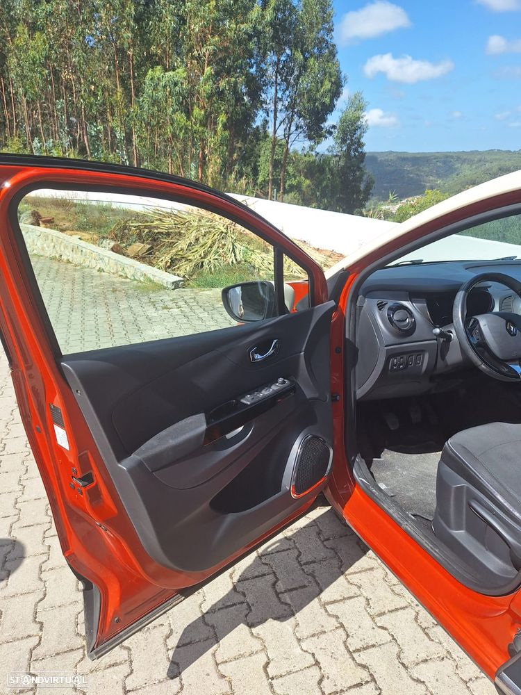 Renault Captur 1.5 dCi Exclusive - 2