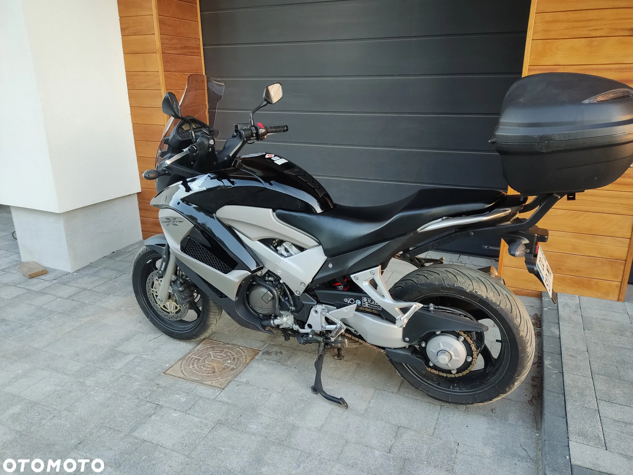 Honda VFR - 3