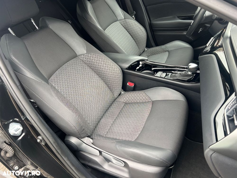 Toyota C-HR Hybrid Business-Edition - 8