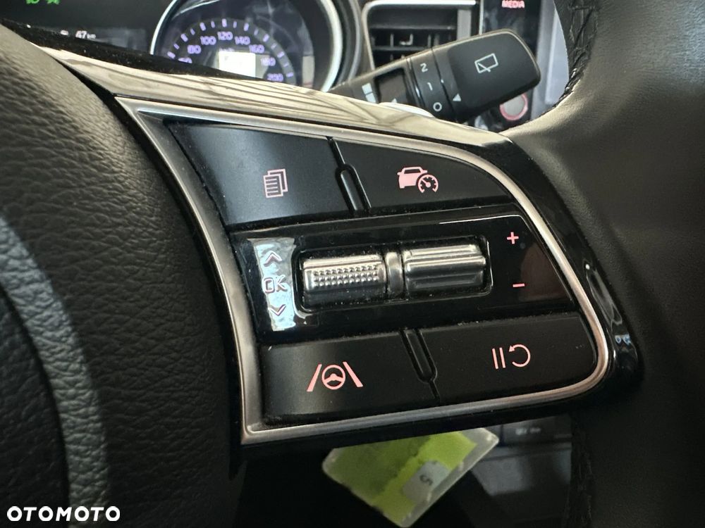 Kia Ceed 1.5 T-GDI M DCT - 23