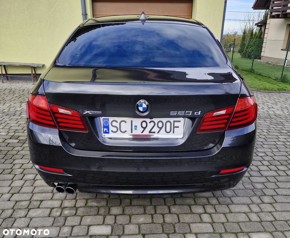 BMW Seria 5 520d xDrive - 5