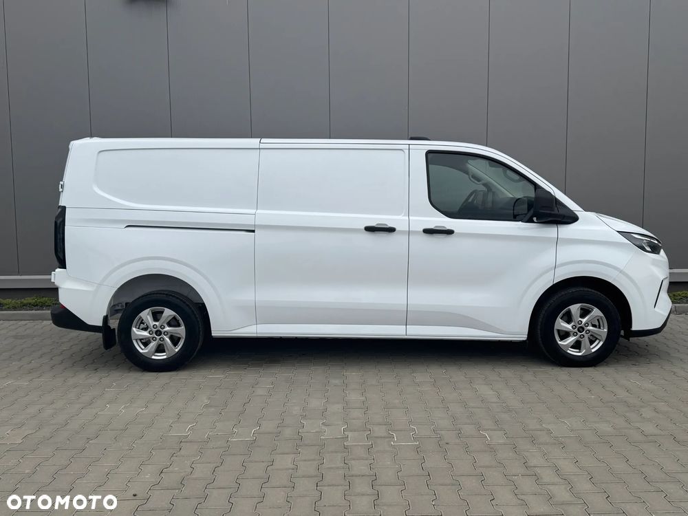 Ford Transit Custom - 8