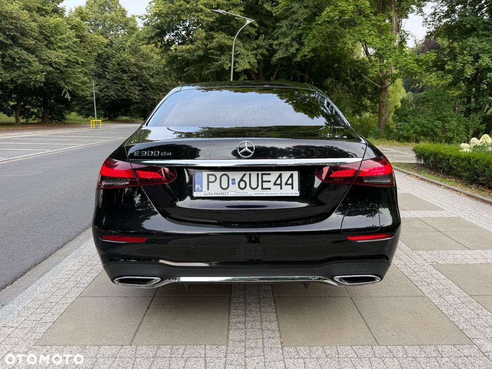 Mercedes-Benz Klasa E 300 de Avantgarde - 9