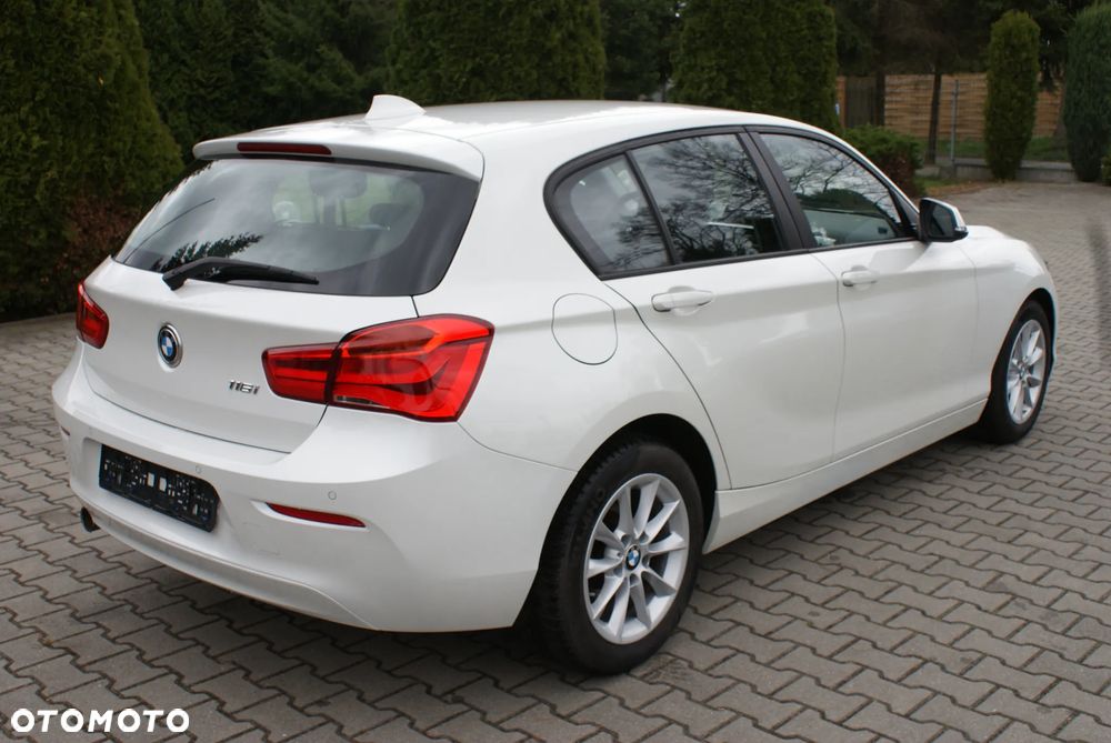 BMW Seria 1 116i Edition Colorvision - 14