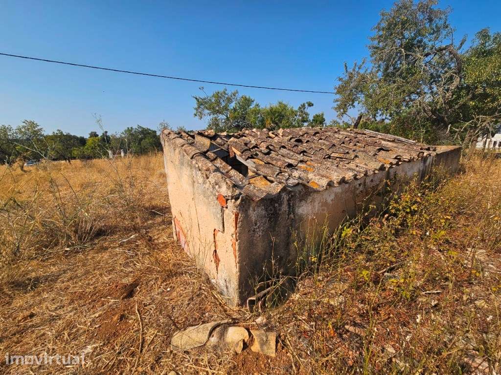 Terreno com Ruína com Projeto Aprovado para Moradia com Piscina em ... - Grande imagem: 5/13