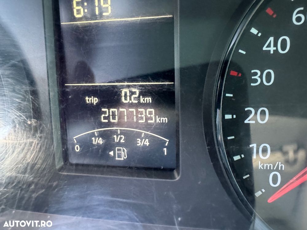 Volkswagen Transporter - 19