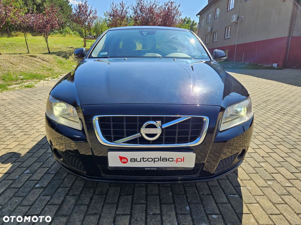 Volvo V70 - 36