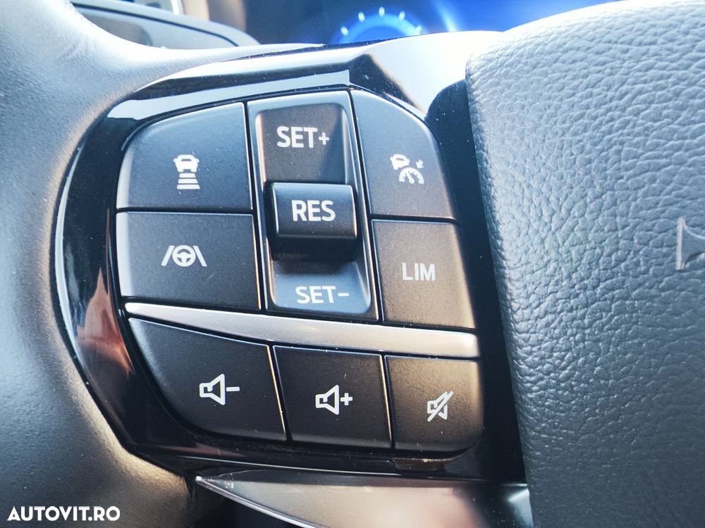 Ford Explorer 3.0 PHEV Platinum - 32