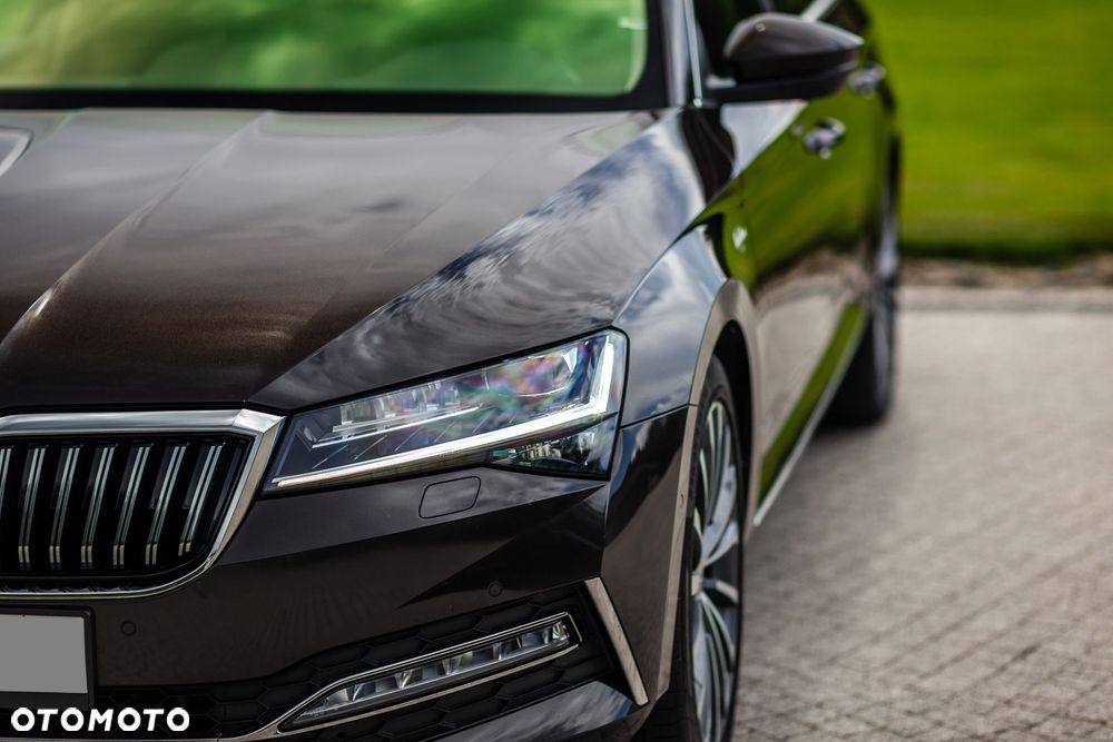 Skoda Superb 2.0 TDI SCR 4x4 L&K DSG - 10