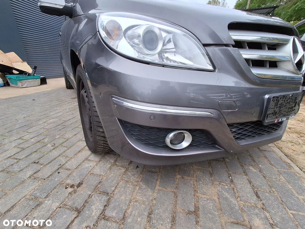 MERCEDES B-KLASA W245 PO LIFCIE PRZEDNIEI ZDERZAK PDC CHROM W KOLOR 787  DO MONTAŻU - 4