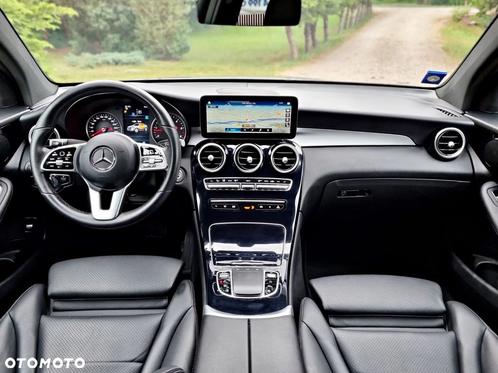 Mercedes-Benz GLC 300 d 4Matic 9G-TRONIC Exclusive - 25
