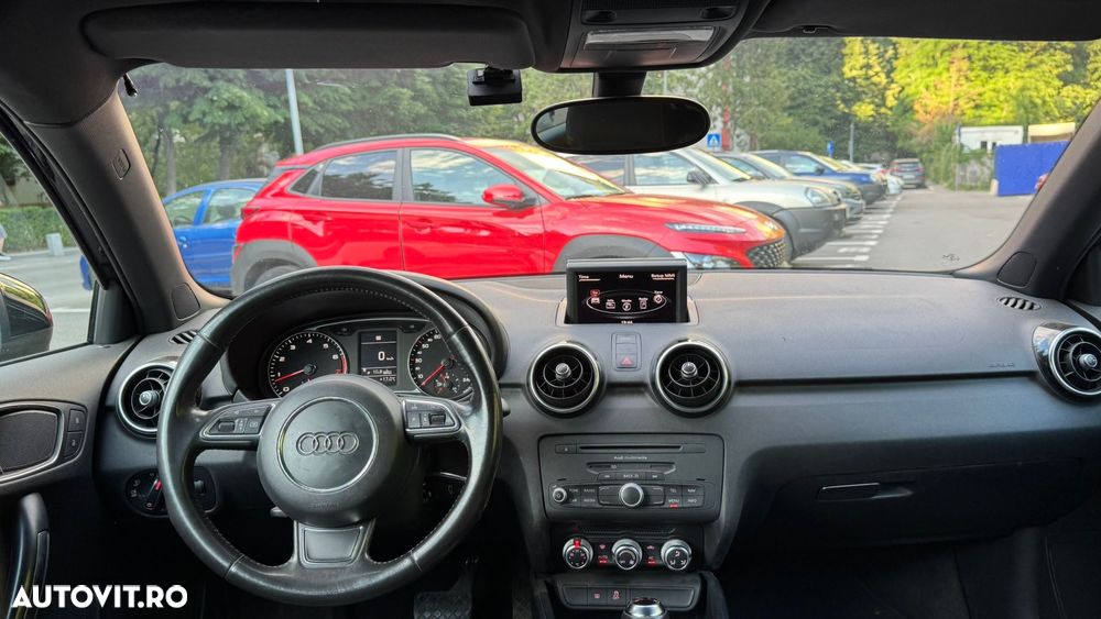 Audi A1 1.4 TFSI 119g S tronic S line Sportpaket - 9