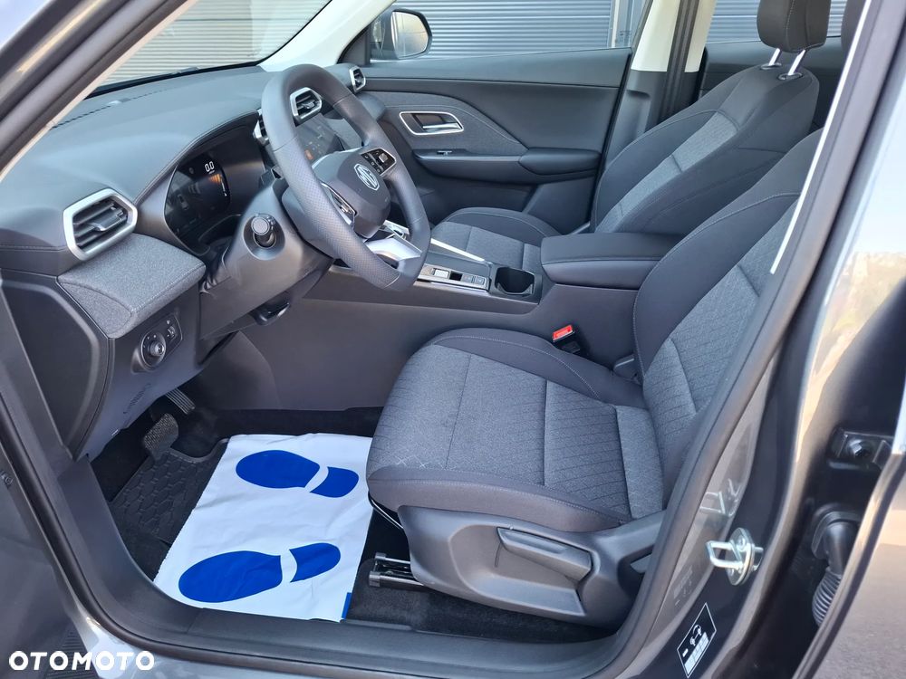 MG ZS Hybrid+ - 12