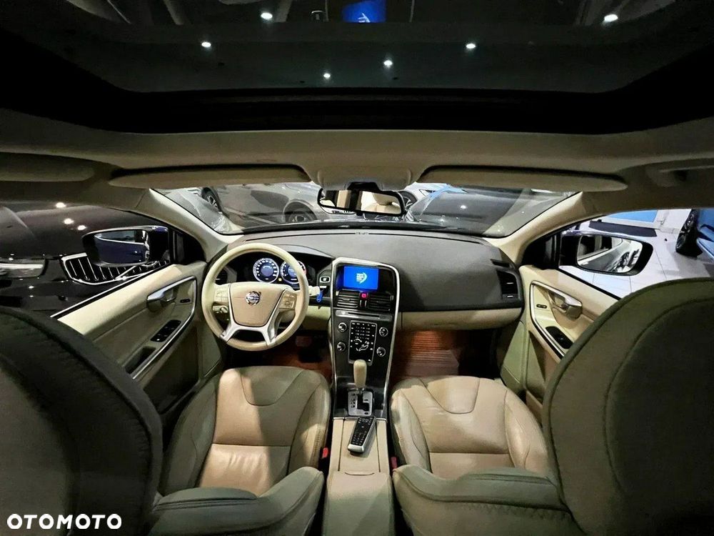 Volvo XC 60 T6 AWD Summum - 1