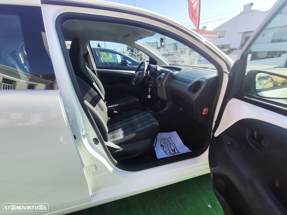 Peugeot 108 1.0 VTi Active - 23
