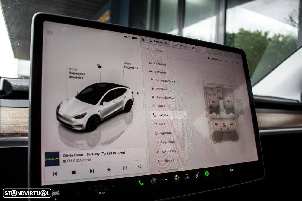 Tesla Model Y Long Range Dual Motor AWD - 39