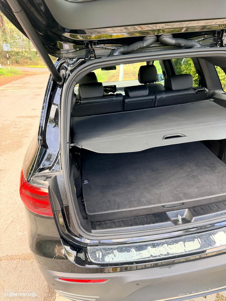 Mercedes-Benz EQB - 10