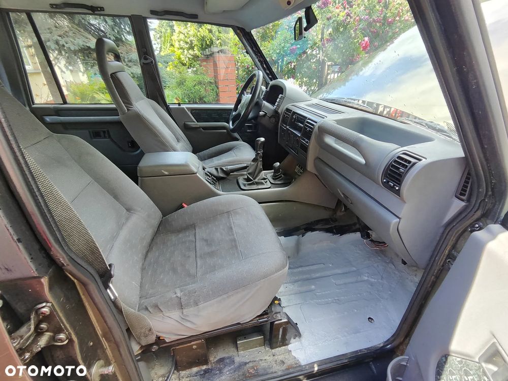 Land Rover Discovery - 12