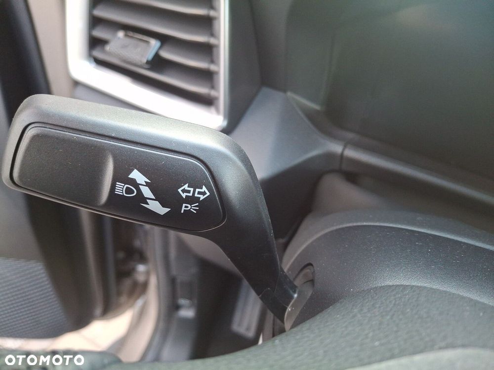 Volkswagen Amarok - 32
