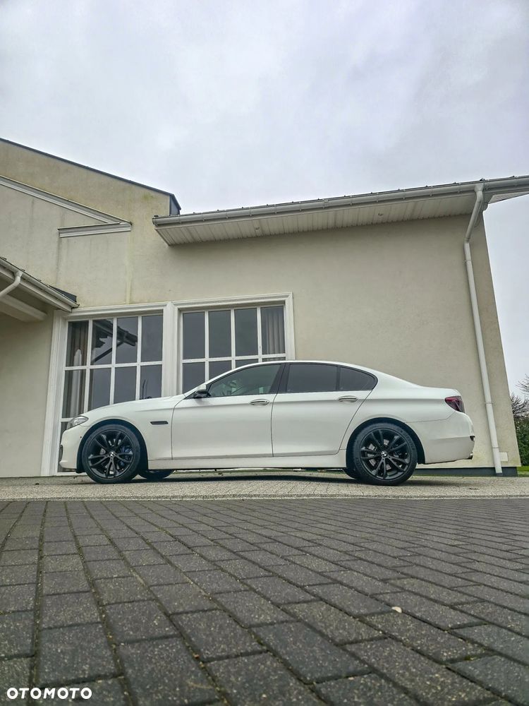 BMW Seria 5 535i xDrive Luxury Line - 9