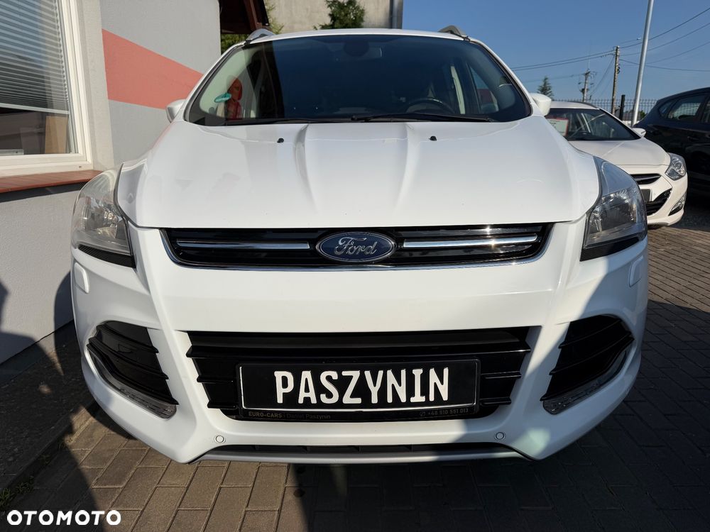 Ford Kuga 2.0 TDCi 2x4 Titanium - 5