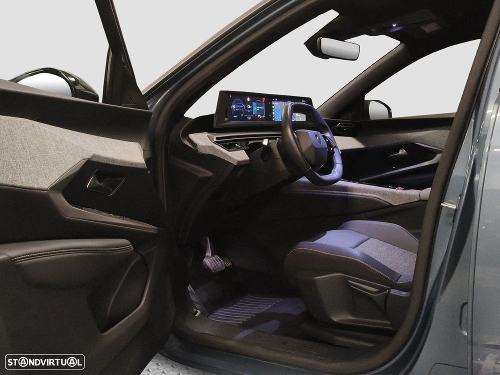 Peugeot 5008 Hybrid 145 e-DSC6 Allure - 13