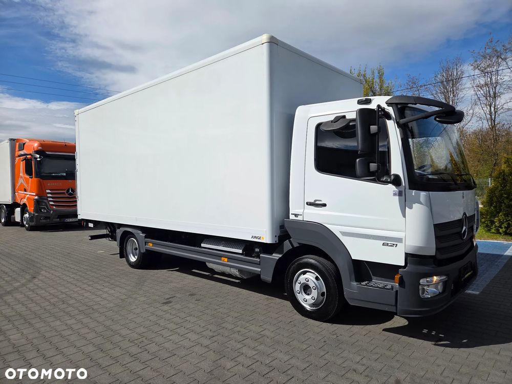 Mercedes-Benz Atego 821 - 15