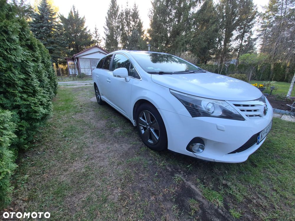 Toyota Avensis 2.0 D-4D Premium - 8