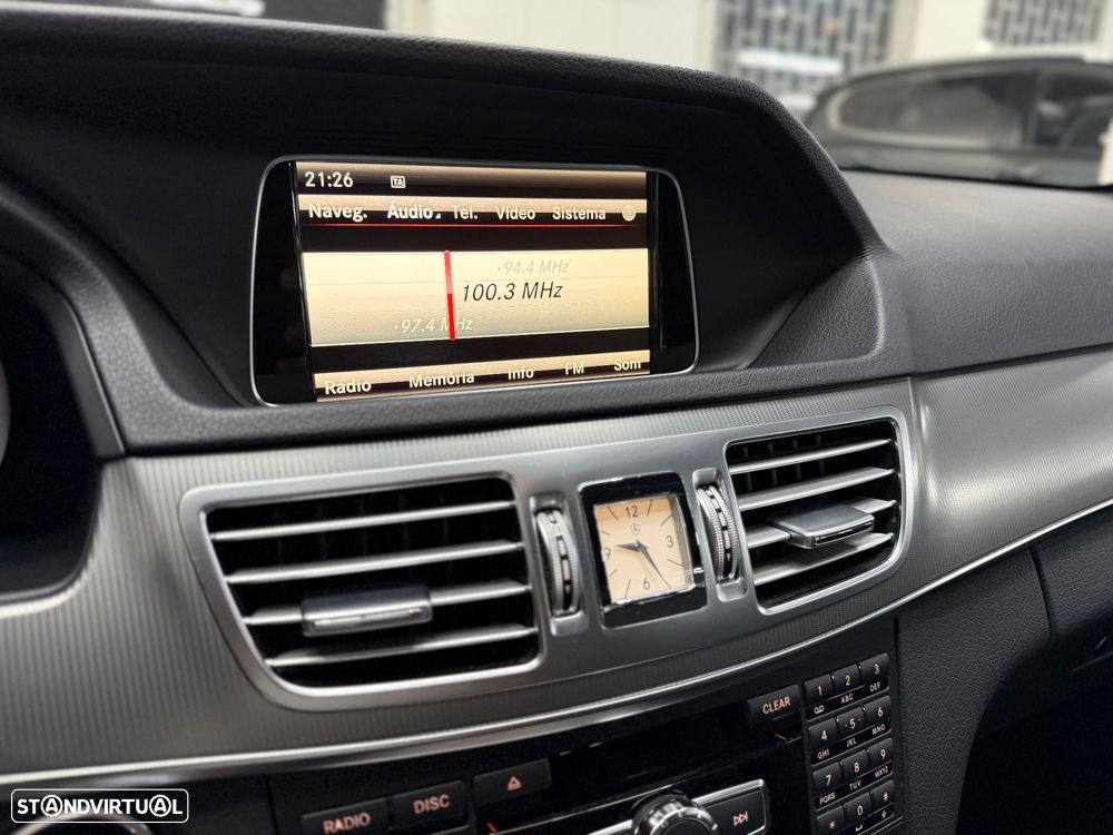 Mercedes-Benz E 300 Bluetec Hybrid Avantgarde - 19