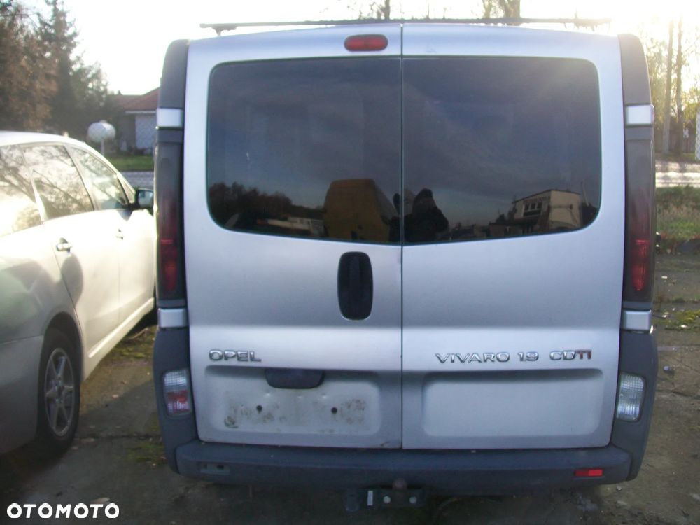 drzwi tył lewy opel vivaro
