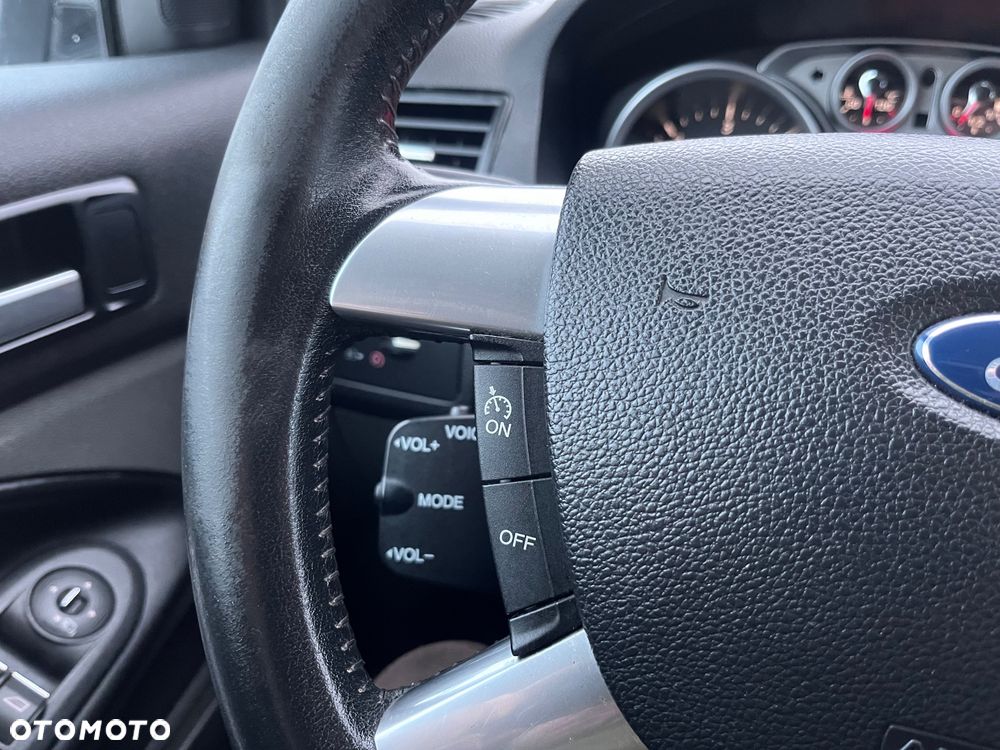 Ford Kuga 2.0 TDCi 4x4 Individual - 23