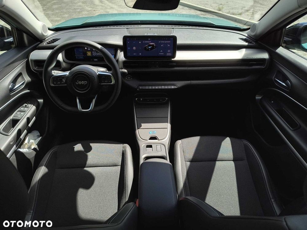 Jeep Avenger 54kWh Altitude - 12