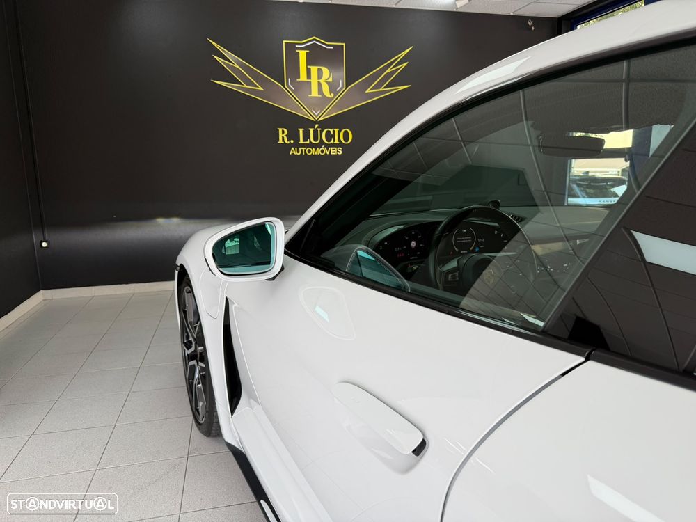 Porsche Taycan Bateria Performance Plus - 10