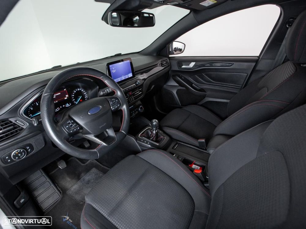 Ford Focus SW 1.5 TDCi EcoBlue Active - 8